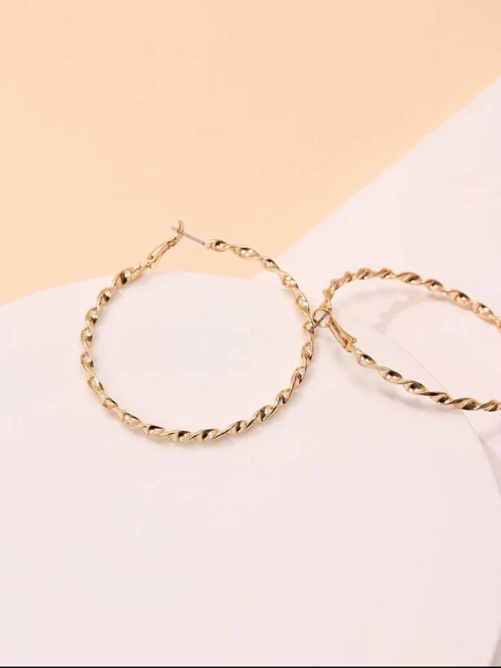 UNI-10092 - Twisted Hoop Gold - Earring