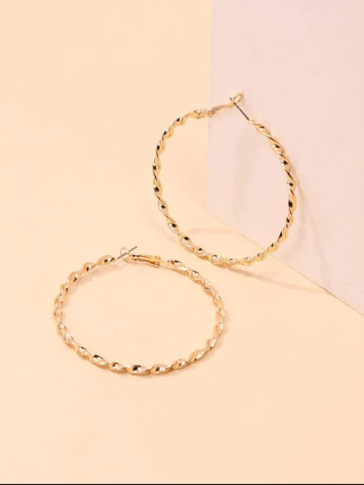 UNI-10092 - Twisted Hoop Gold - Earring